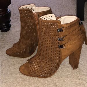 NEW Catherine Malandrino Suede Booties
